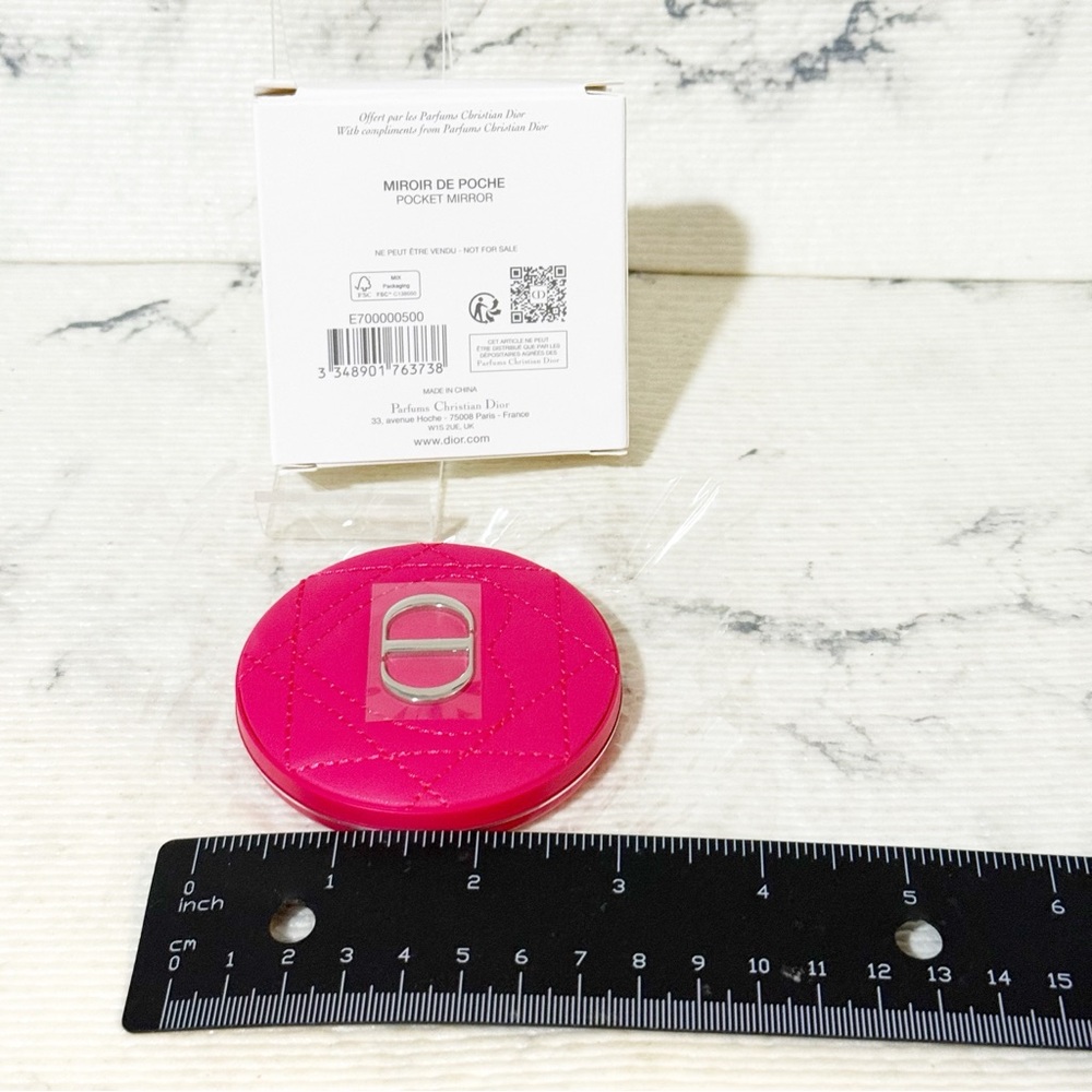 Dior Beauty Fuchsia Pink Quilted Compact Mirror - Picture 11 of 11